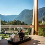 فندق Hotel Bohinj