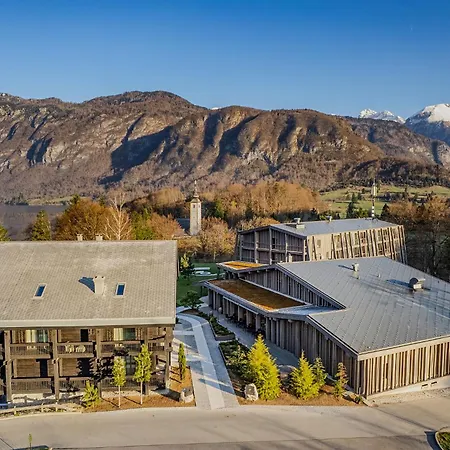Hotel Bohinj فندق 4*