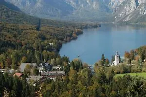 Hotel Bohinj 4* בוהין
