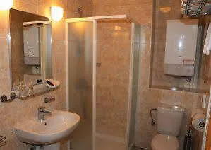 Hotel Bohinj 4* בוהין